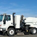 Waterless Sweeper Trucks Reduce Water Use in Arizona Deserts waterless sweeper truck (4)