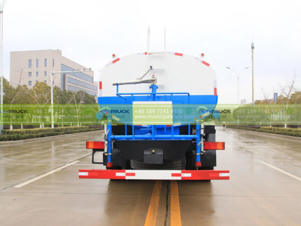 DONGFENG 30000 Liter Road Sanitation Water Sprinkler Truck Back