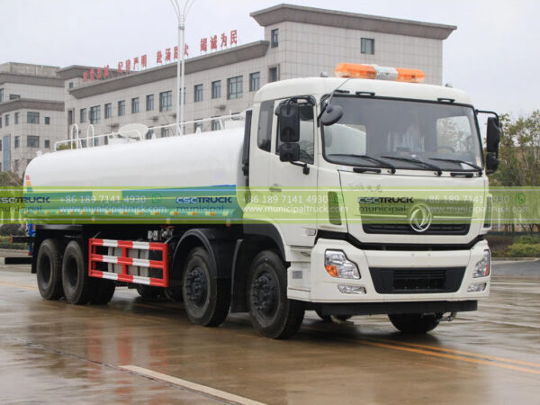 DONGFENG 30000 Liter Road Sanitation Water Sprinkler Truck Head Right