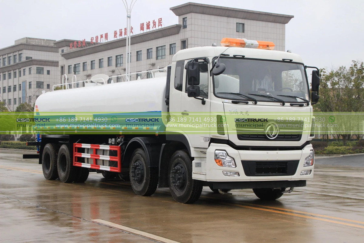 DONGFENG 30000 Liter Road Sanitation Water Sprinkler Truck Head Right DONGFENG 30000 Liter Road Sanitation Water Sprinkler Truck Head Right