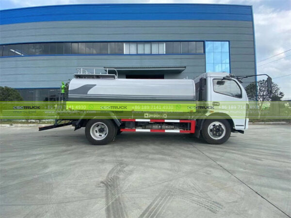 DONGFENG 8000 Liter Water Tanker Sprinkler Truck Water Tanker
