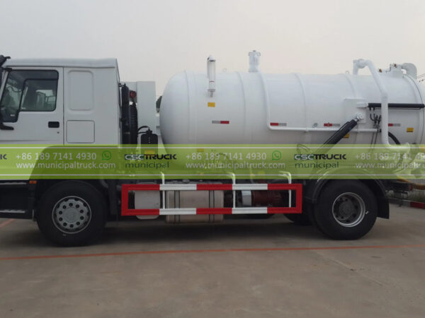 HOWO 12000 Liter Sludge Sewer Suction Vacuum Truck Container