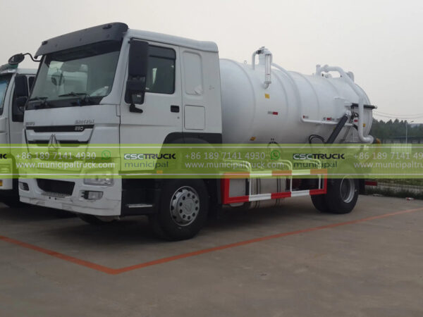HOWO 12000 Liter Sludge Sewer Suction Vacuum Truck Tractor