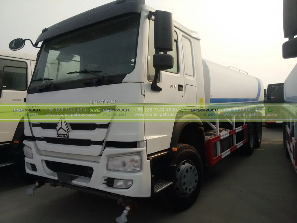 HOWO 25 Ton Water Tanker Sprinkler Truck Red HOWO 25 Ton Water Tanker Sprinkler Truck Red