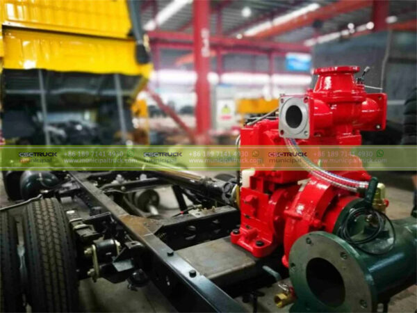 HOWO 30 Ton Rescue Emergency Fire Fighting Water Sprinkler Truck Accesories