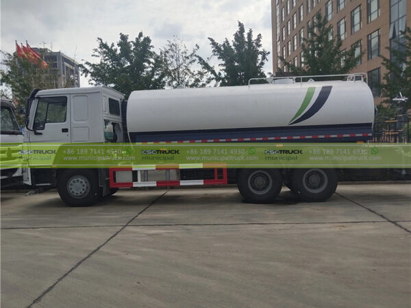 HOWO 30 Ton Water Sprinkler Tank Truck Container