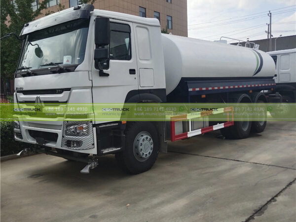 HOWO 30 Ton Water Sprinkler Tank Truck Left