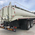 Why Variable Flow Systems Define Modern Water Sprinkler Truck Design ISUZU 25 CBM Stainless Steel Water Sprinkler Tanker Truck Back