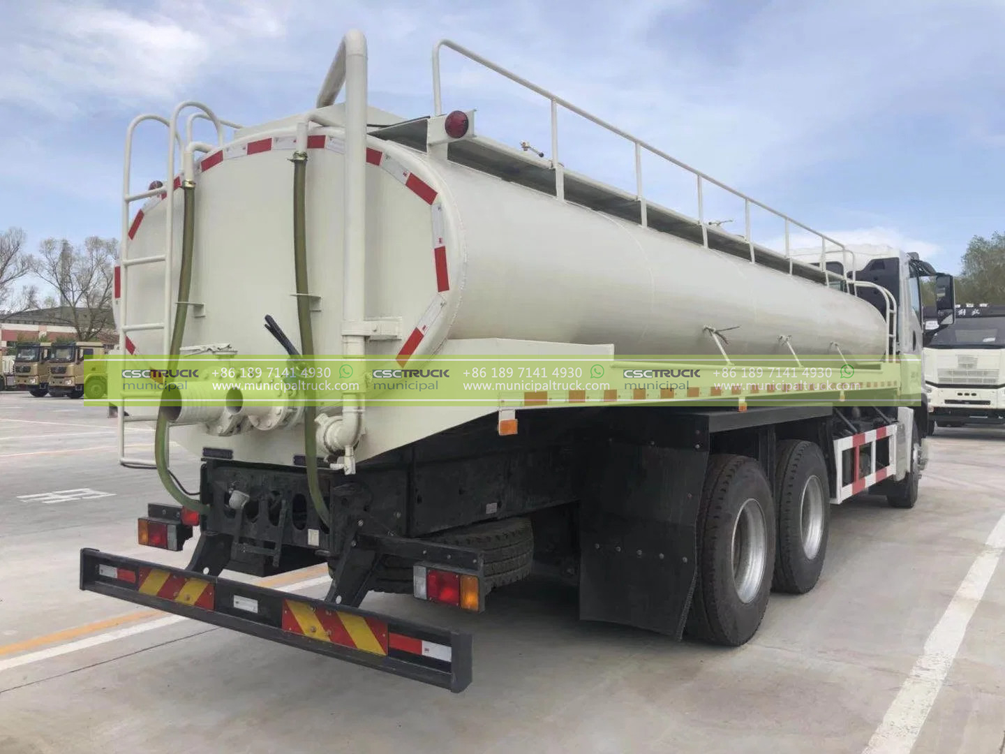 ISUZU 25 CBM Stainless Steel Water Sprinkler Tanker Truck Back ISUZU 25 CBM Stainless Steel Water Sprinkler Tanker Truck Back