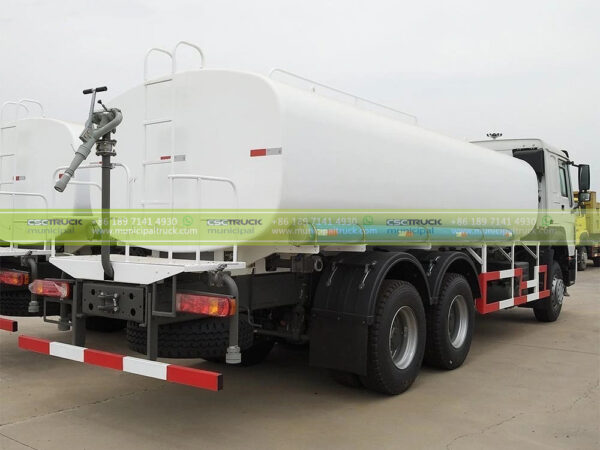 Sinotruk HOWO 20 Ton Water Sprinkler Tanker Truck Container