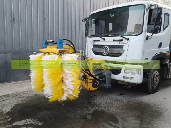 DFAC Brush Guard Fence Cleaner Truck Side