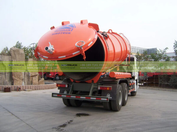 HOWO 20 CBM Fecal Suction Sewage Truck Red Working