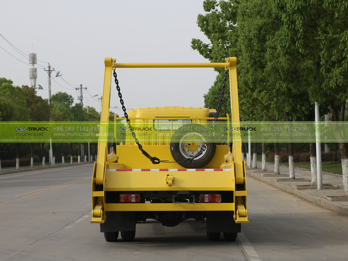 HOWO 5CBM Skip Loader Dumper Garbage Truck Back HOWO 5CBM Skip Loader Dumper Garbage Truck Back