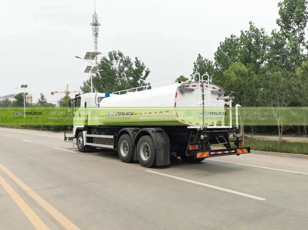 ISUZU GIGA 25 Ton High-Pressure Flushing Street Cleaning Road Sweeper Truck Back