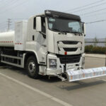 ISUZU GIGA 25 Ton High-Pressure Flushing Street Cleaning Road Sweeper Truck Head