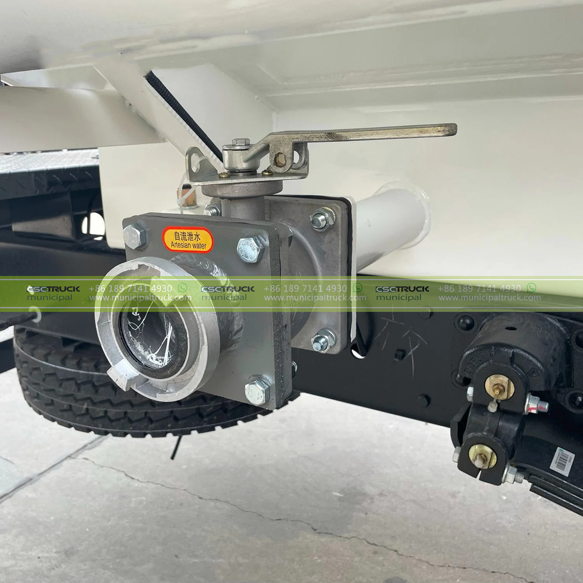 SINOTRUK 10 Ton Water Sprinkler Truck Tube Details SINOTRUK 10 Ton Water Sprinkler Truck Tube Details