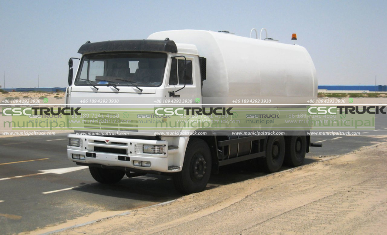 Water sprinkler truck (2)