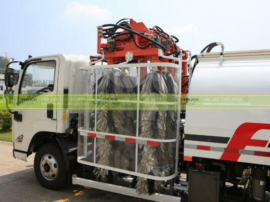 fence sweeper truck (2)