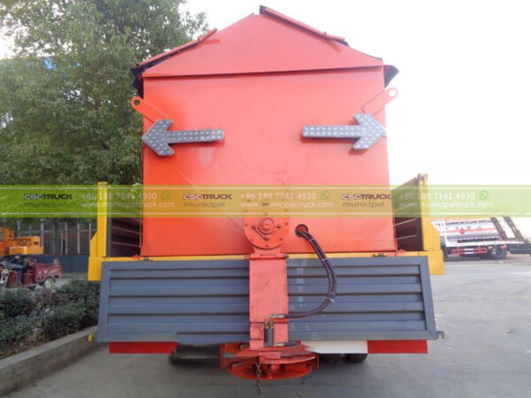 DONGFENG Off Road Snow Plow Truck Back