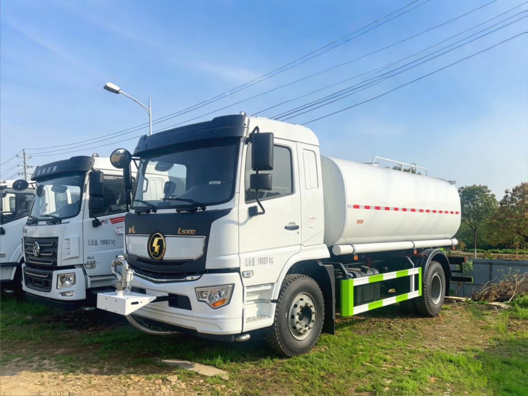 water sprinkler truck