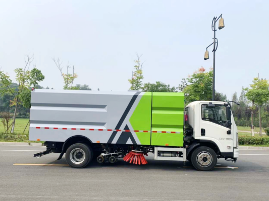 Electric sweeper truck