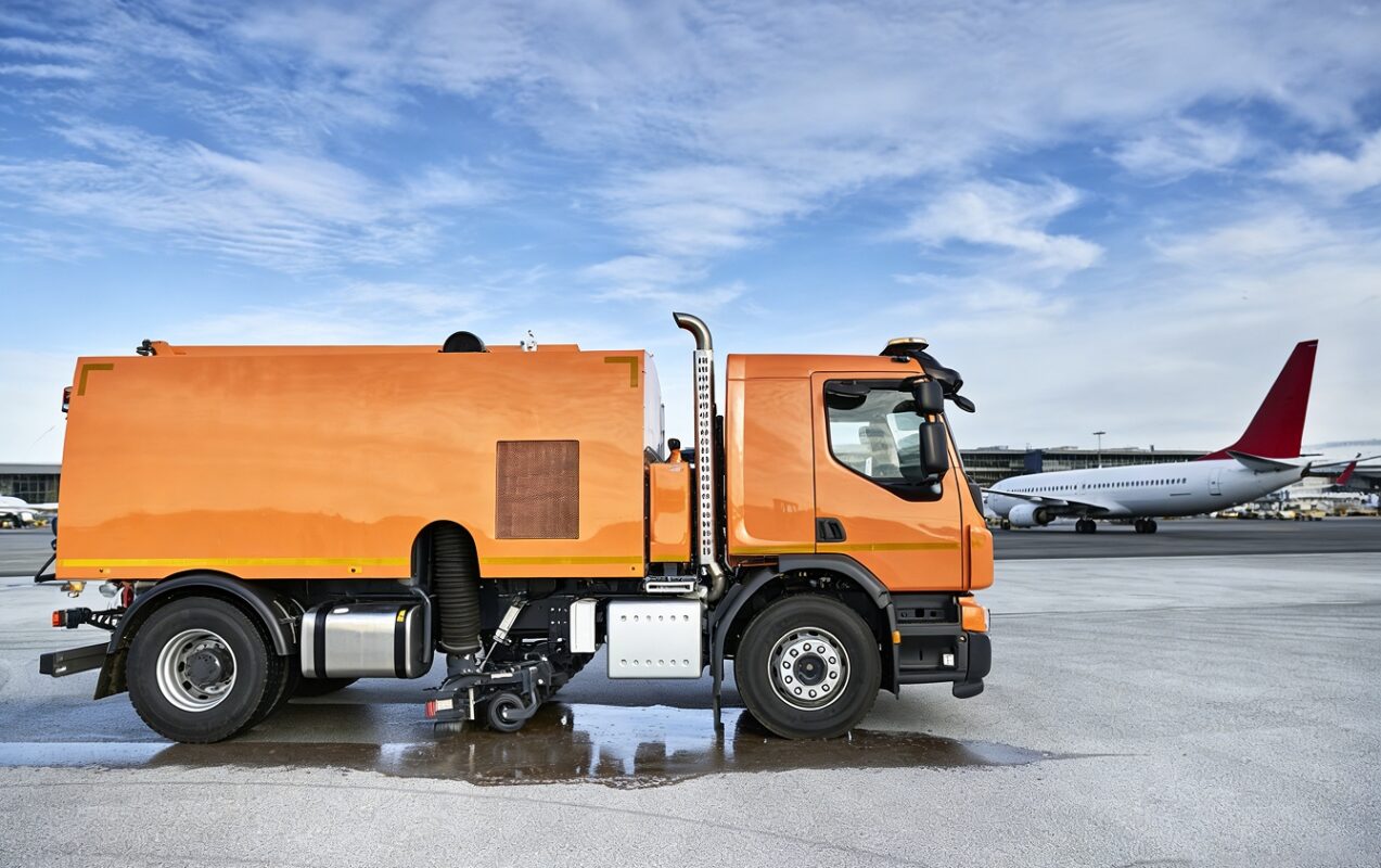 airport sweeper