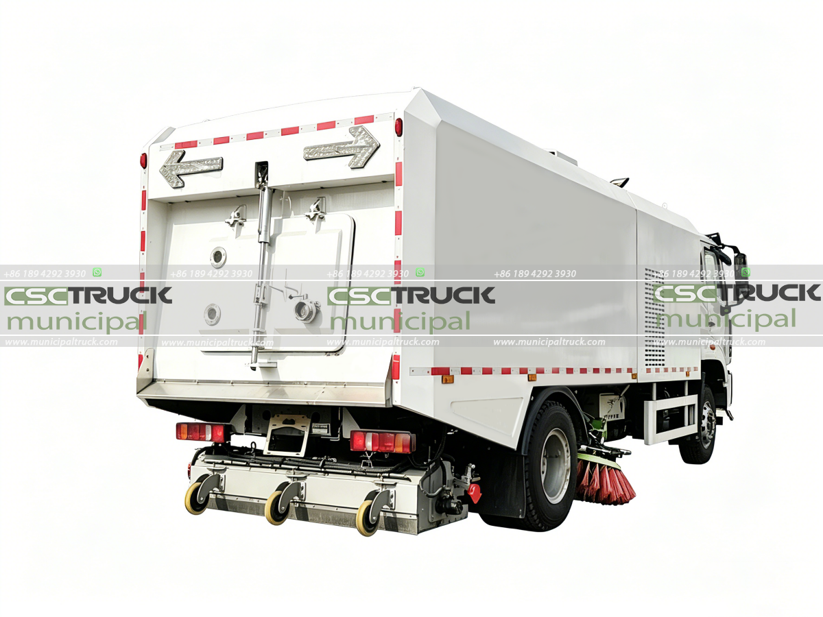 5 SINOTRUK HOWO 16CBM Road Sweeper Truck