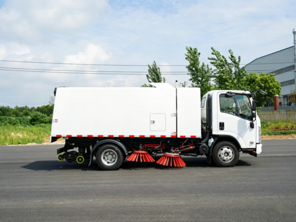 ISUZU 700P 8CBM Street Sweeper Truck