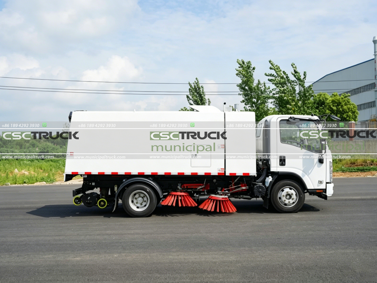 1 ISUZU 700P 8CBM Street Sweeper Truck
