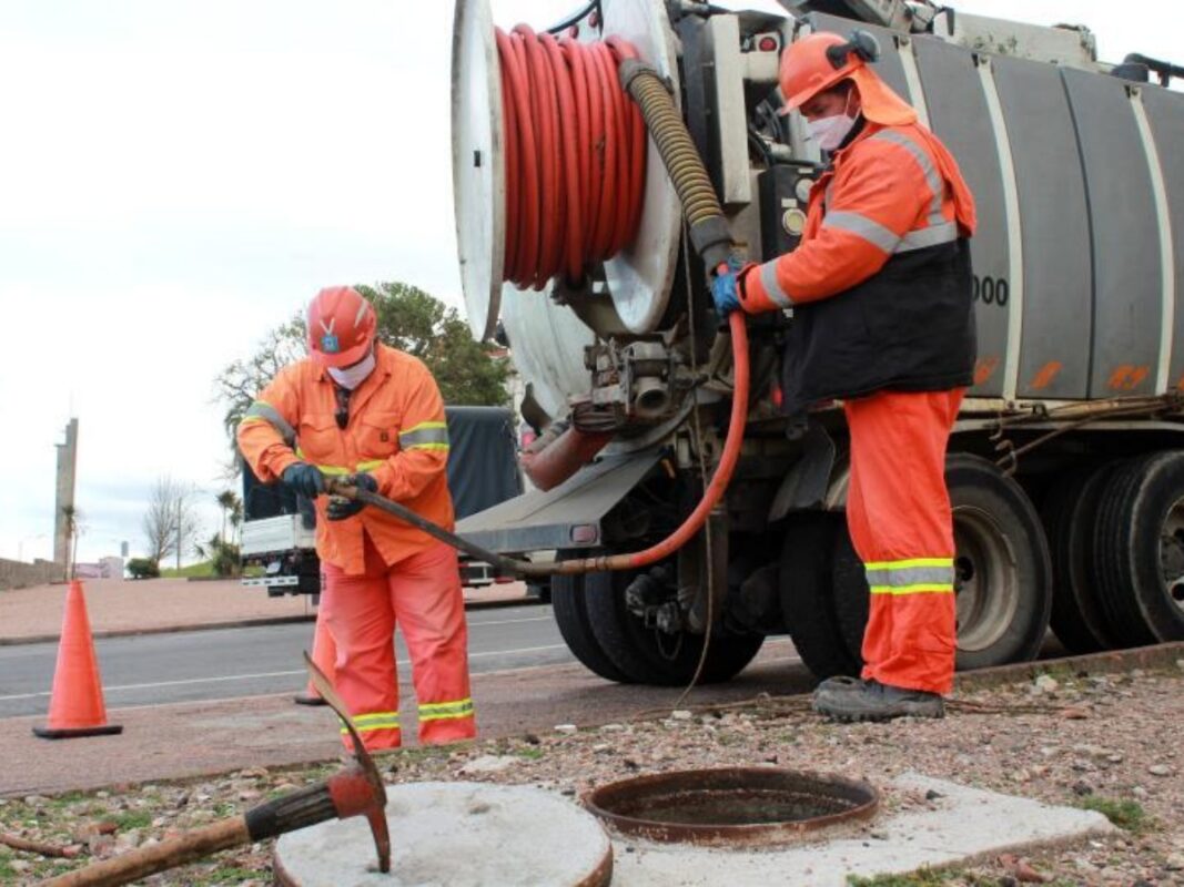 Vacuum Sewer Truck