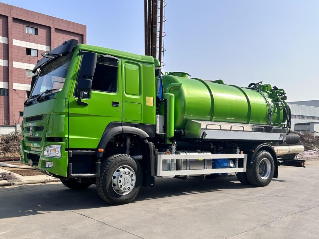 Sewer Cleaner Truck