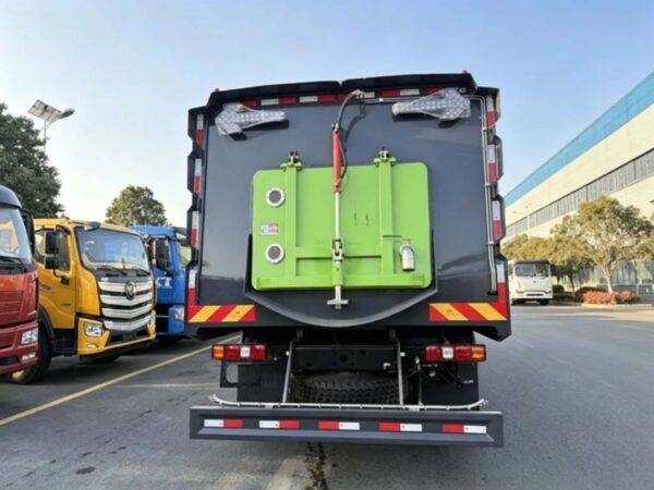 SHACMAN L3000 Fence Sweeper Truck