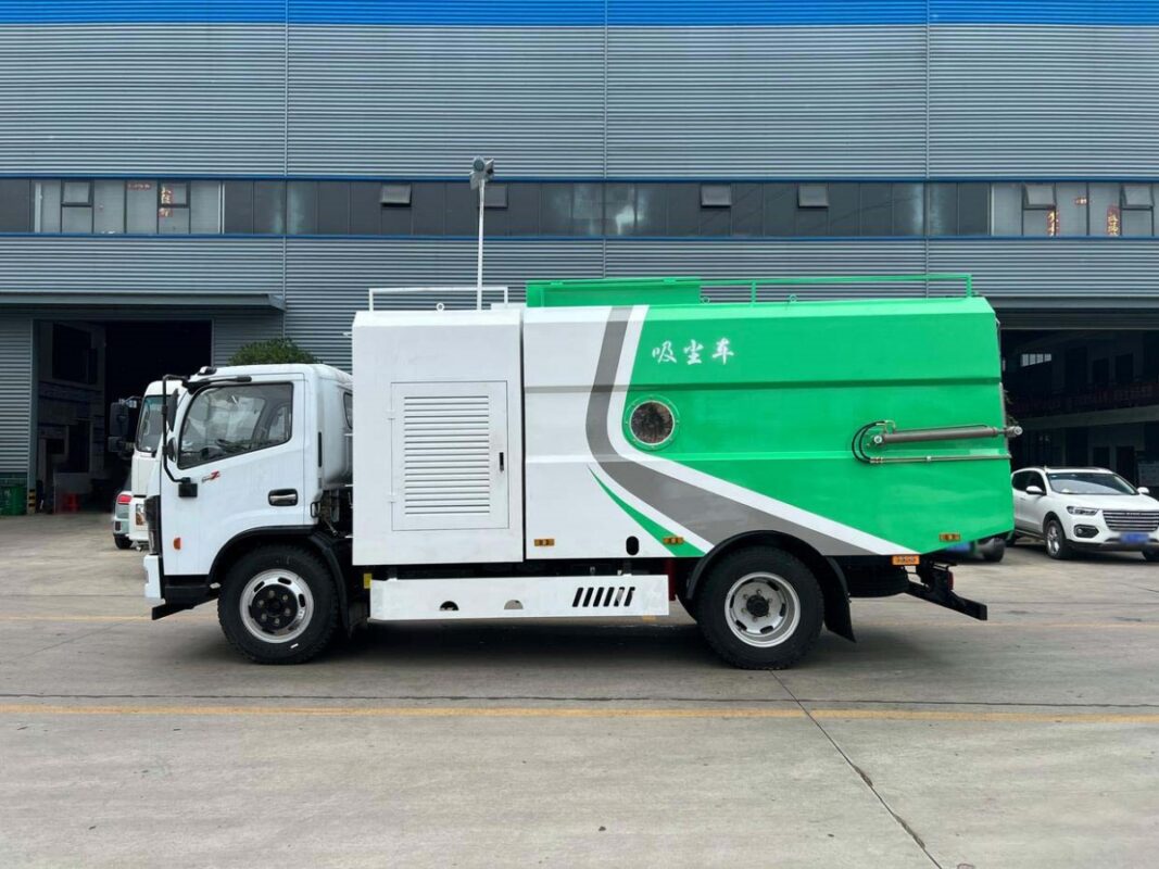 Sweeper Truck