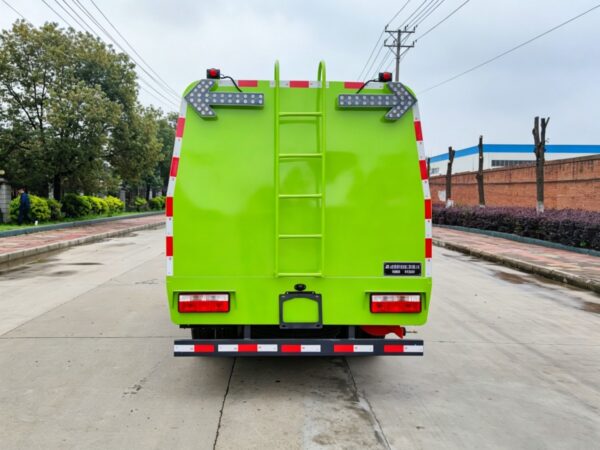 DONGFENG Guardrail Cleaning Truck