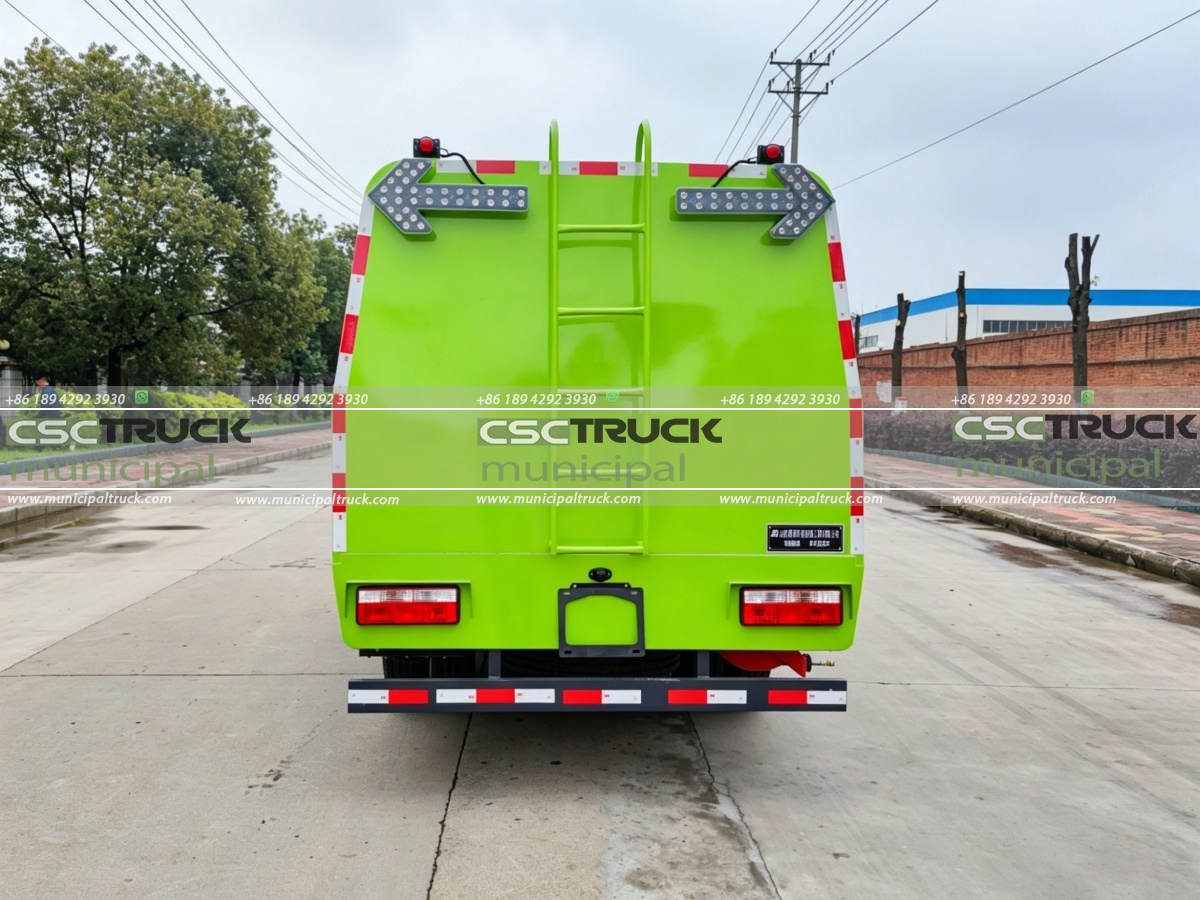 2 DONGFENG Guardrail Cleaning Truck