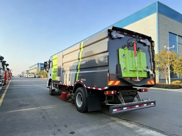 SHACMAN L3000 Fence Sweeper Truck