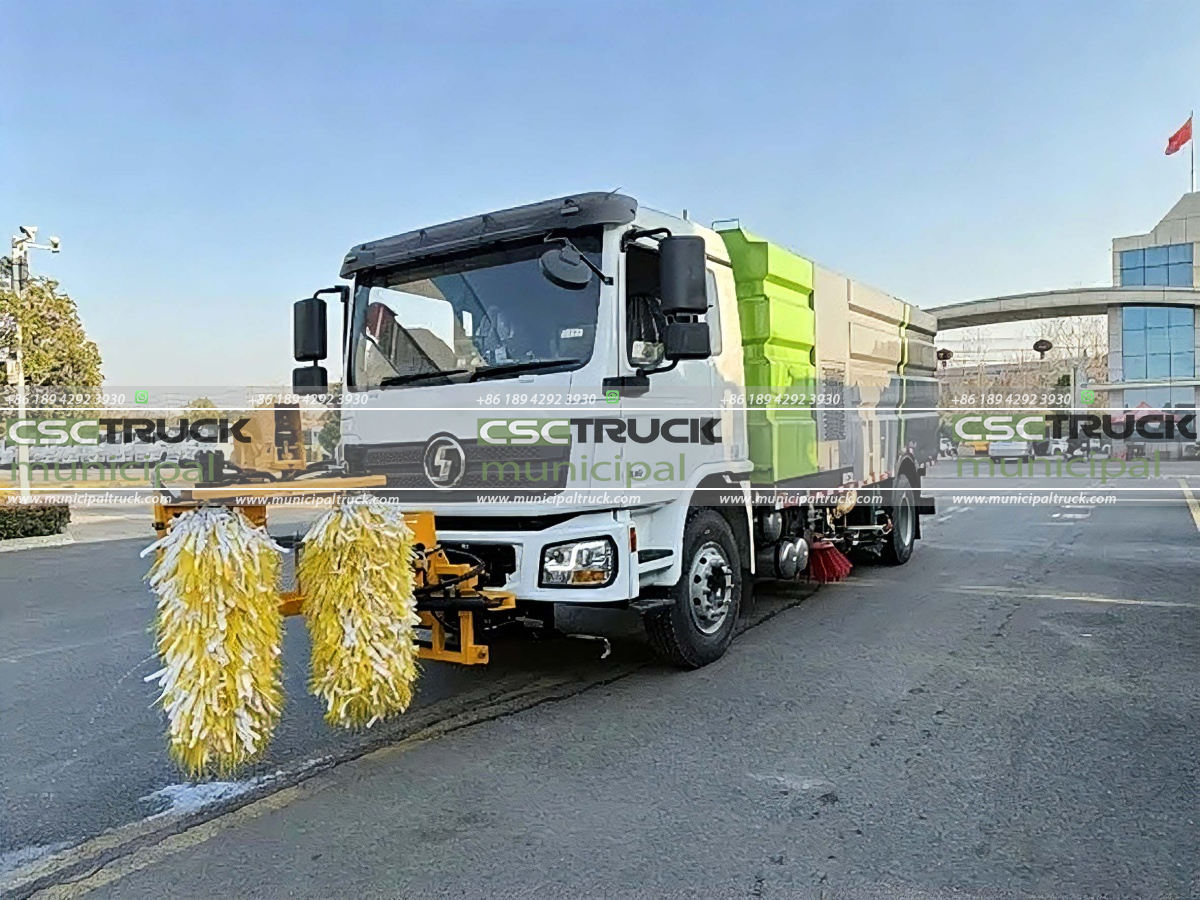 6 SHACMAN L3000 Fence Sweeper Truck