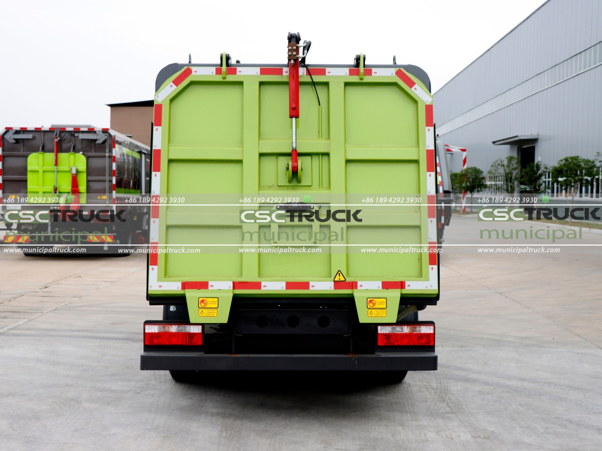 7 DONGFENG 6CBM Side Loader Garbage Truck