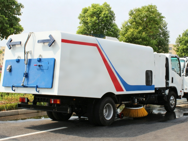 Airport Sweeper Truck