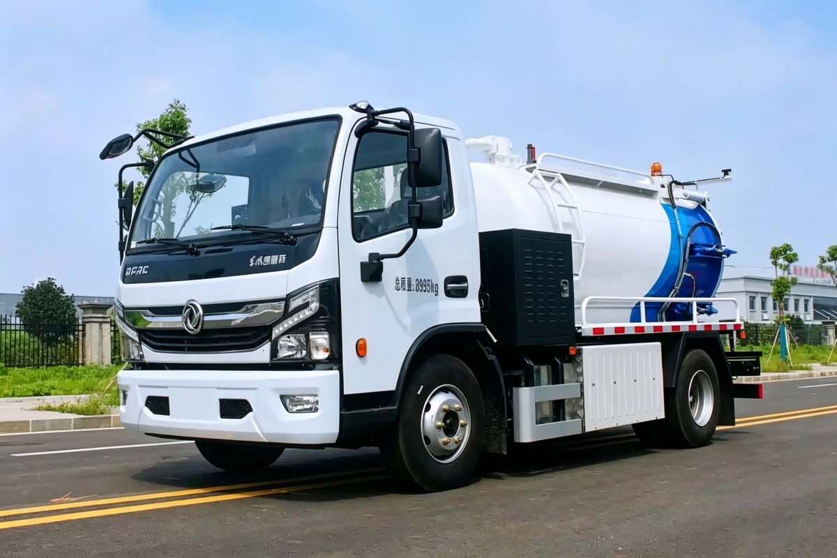 Electric Vacuum Sewer Truck