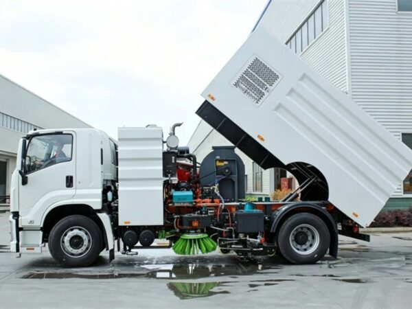 ISUZU FVR 15CBM Road Sweeper Truck