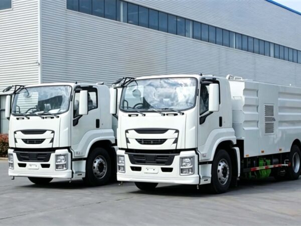 ISUZU FVR 15CBM Road Sweeper Truck