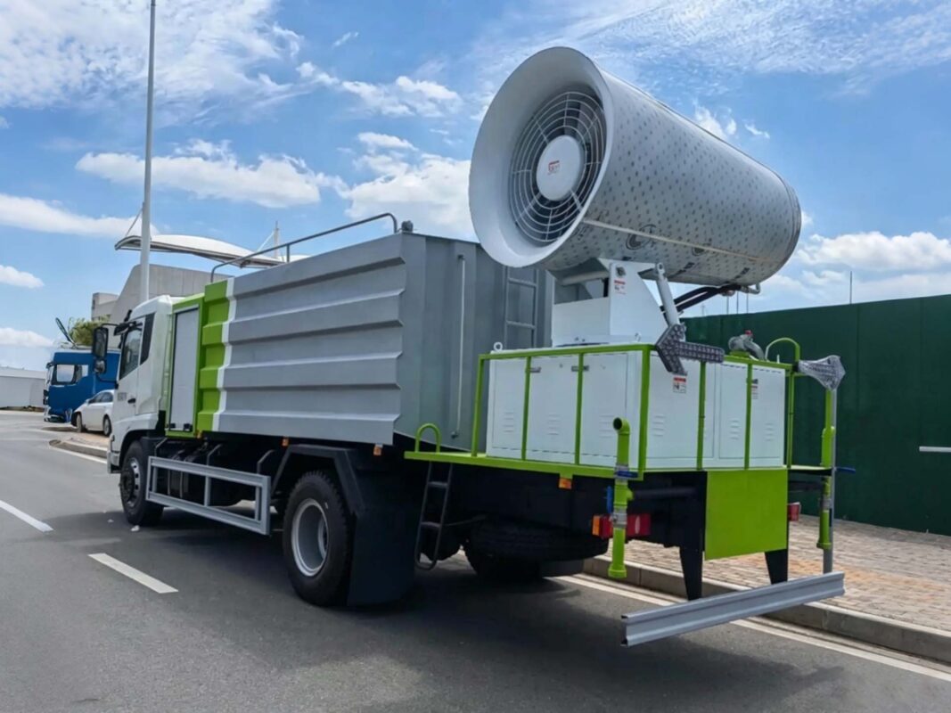 Water Mist Sprayer Truck