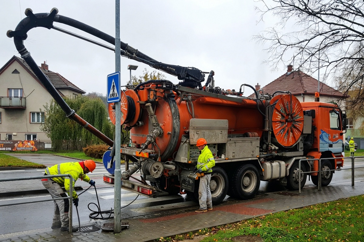 combo sewer jetter trucks