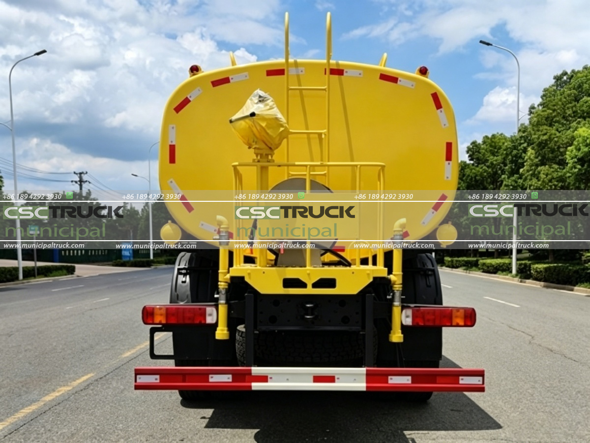 2 HOWO 6×6 20,000 Liters Water Sprinkler Truck