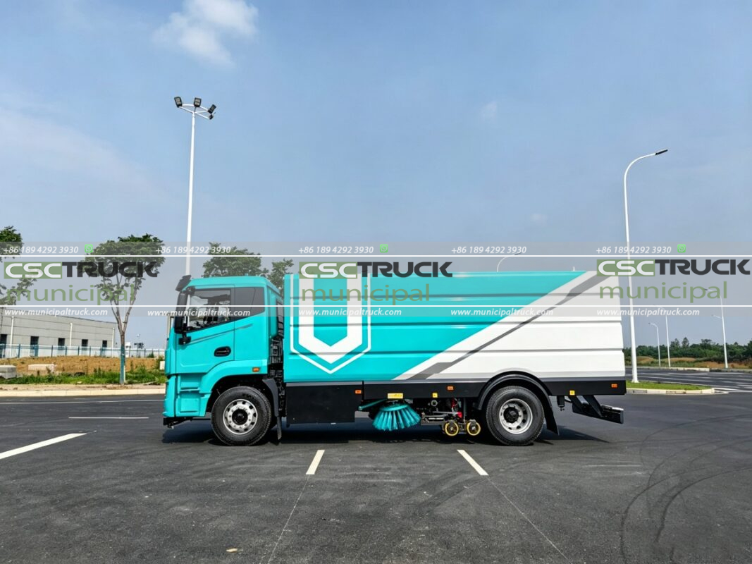 YIWEI 18T Electric Street Sweeper Truck