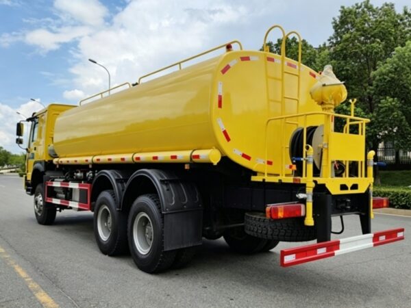 HOWO 6×6 20,000 Liters Water Sprinkler Truck
