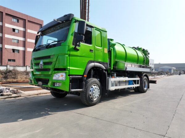 SINOTRUK 10,000L Combo Sewer Jetter Truck