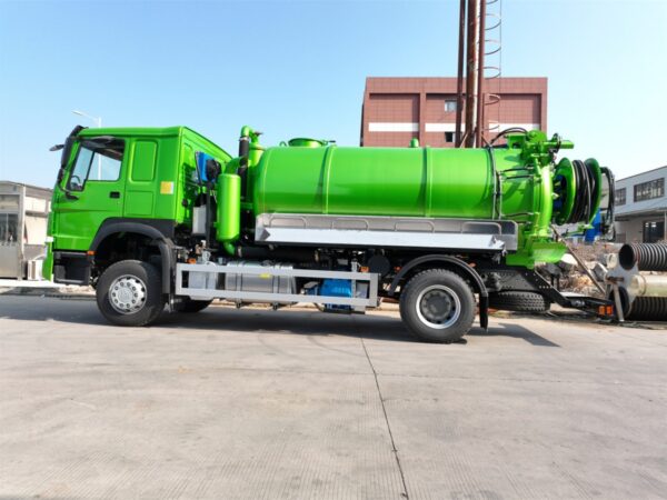 SINOTRUK 10,000L Combo Sewer Jetter Truck
