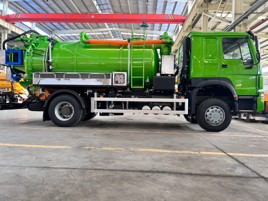 Combo Sewer Jetter Truck
